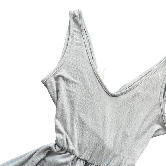 Rolla Coster Women’s S Gray Blue Sleeveless V Neck Tie Belt Elastic Waist Romper - Picture 6 of 16